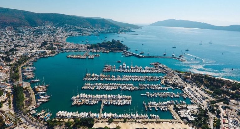 Reis Yatçılık Marine | Ege Bölgesi Yat Refit & Tekne Bakım Onarım